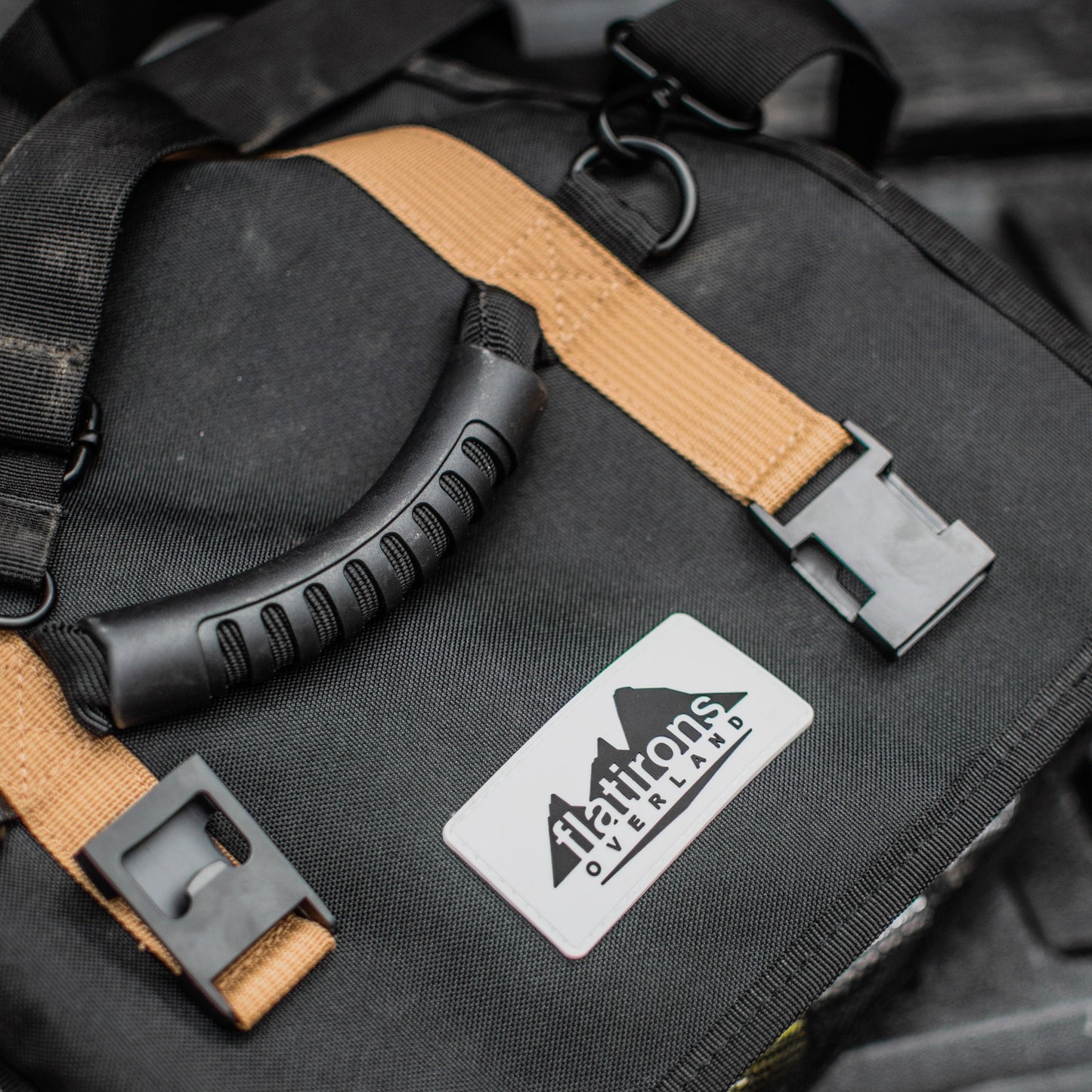Roll Gear Stowage 4 x Hook-n-Loop Pouches